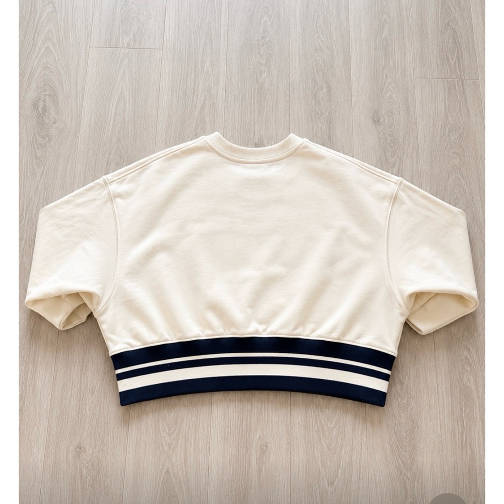 New York Yankees Crewneck Sweatshirt (never worn) - Picture 6 of 6